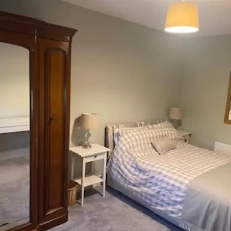 Millvale Semesterbostad *